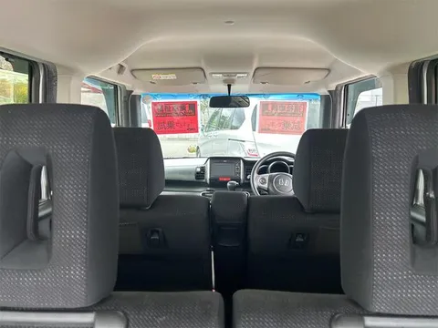 Honda N-BOX Plus