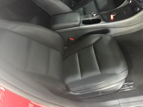 Mercedes-Benz Mercedes-Benz GLA