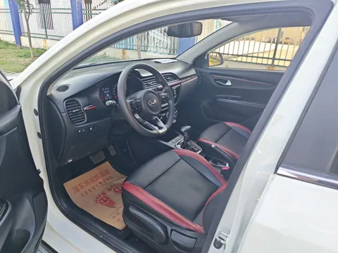 Kia KX