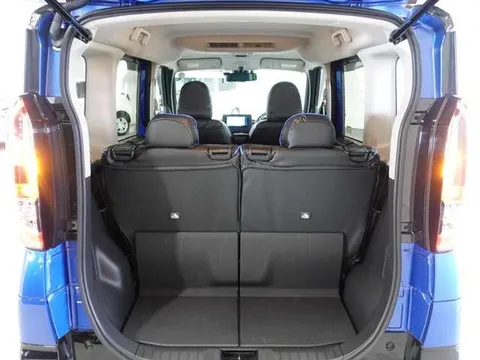 Mitsubishi Delica Mini