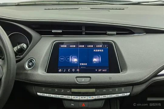 Cadillac XT4
