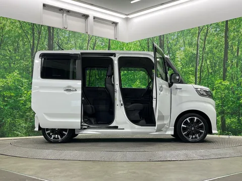 Suzuki Spacia Custom