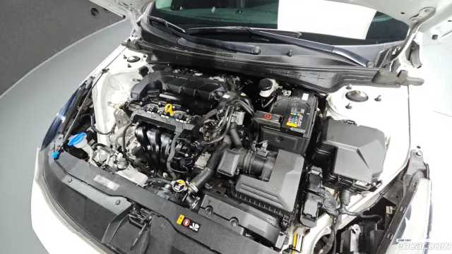 Hyundai Elantra (Avante)