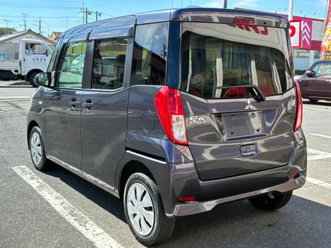 Mitsubishi eK Space