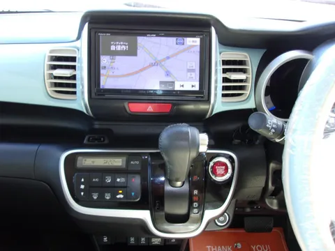 Honda N-BOX Slash