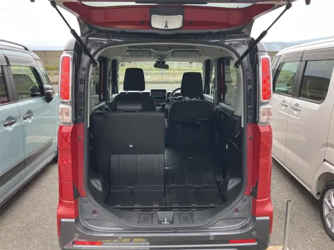 Suzuki Spacia Gear