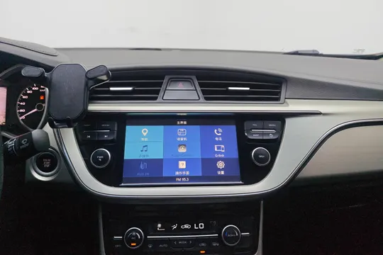 Geely Emgrand GL