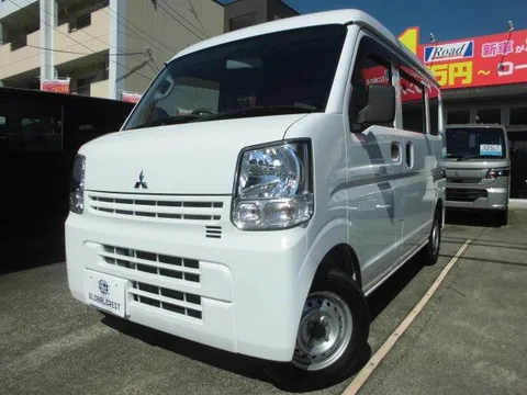 Mitsubishi Minicab Van