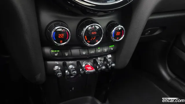 MINI Cooper Convertible