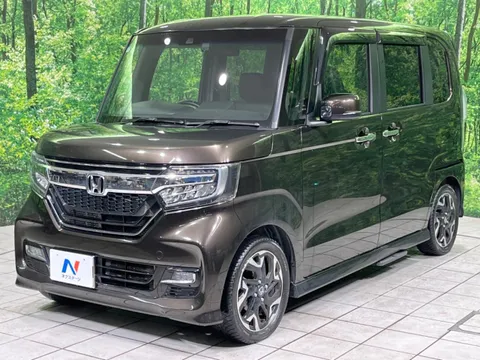 Honda N-BOX Custom