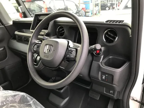 Honda N-BOX Custom
