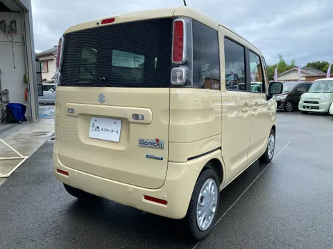 Suzuki Spacia