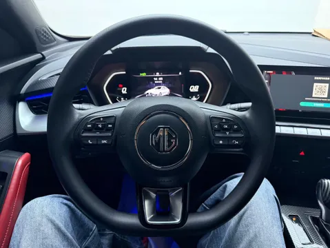 MG MG5