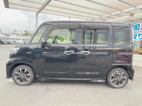 Suzuki Spacia Custom