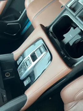 Honda UR-V