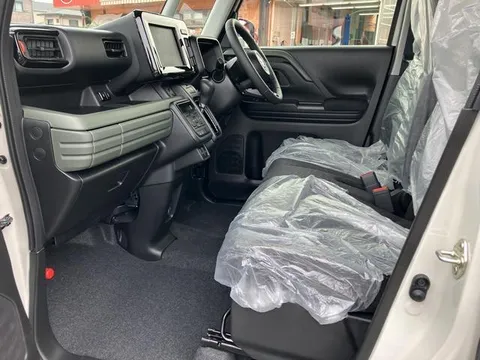 Suzuki Spacia Gear