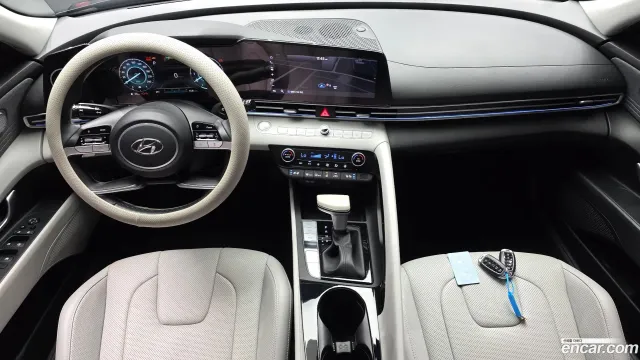 Hyundai Elantra (Avante)