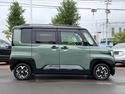 Mitsubishi Delica Mini