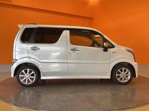 Suzuki Wagon R Stingray