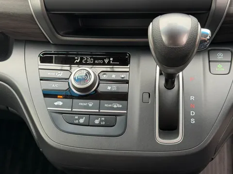 Honda Freed Plus