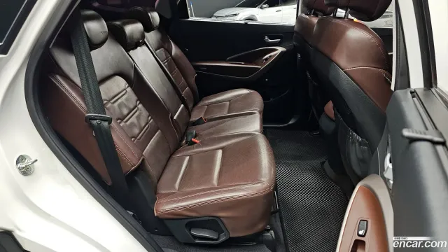 Hyundai Grand Santa Fe (Maxcruz)