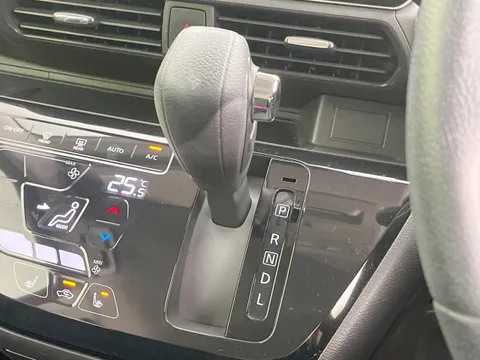 Mitsubishi eK X