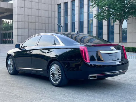 Cadillac XTS