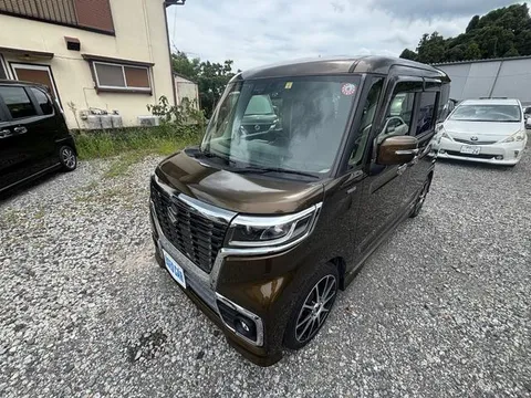Suzuki Spacia Custom