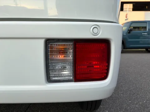 Mitsubishi Minicab Van
