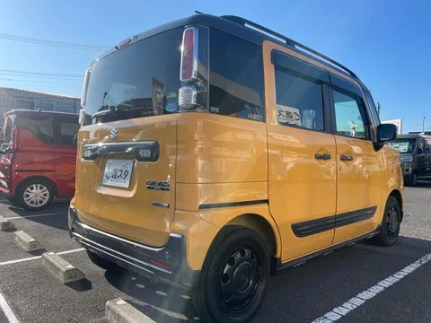Suzuki Spacia Gear