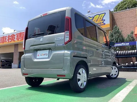 Suzuki Spacia
