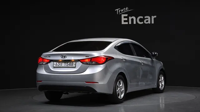 Hyundai Elantra (Avante)