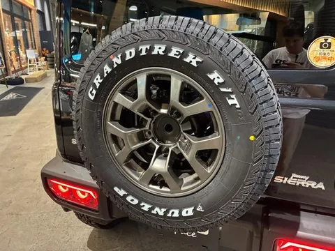 Suzuki Jimny Sierra