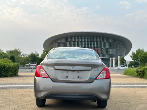 Nissan Sunny