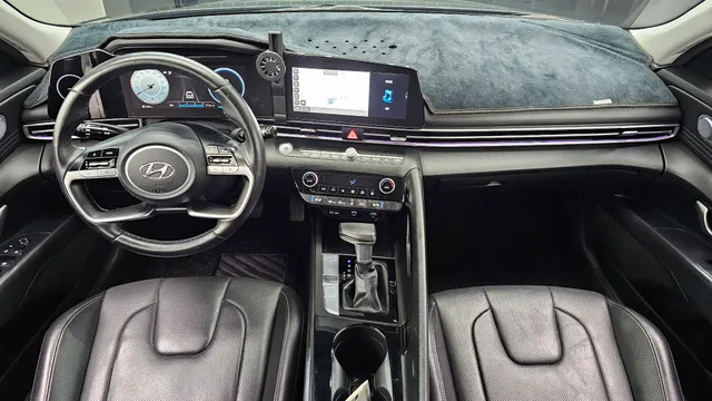 Hyundai Elantra (Avante)