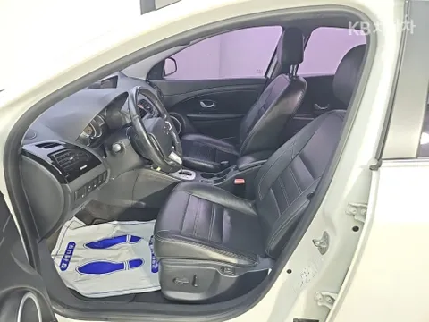 Renault SM3