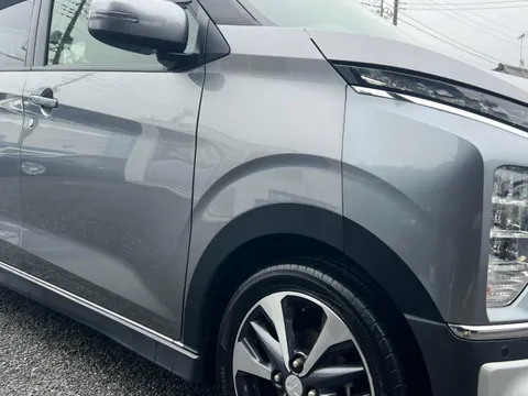 Mitsubishi eK X