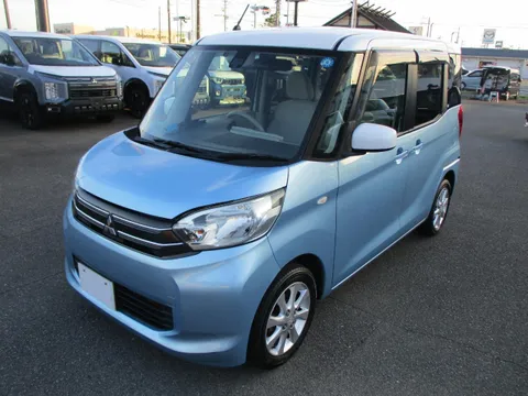 Mitsubishi eK Space