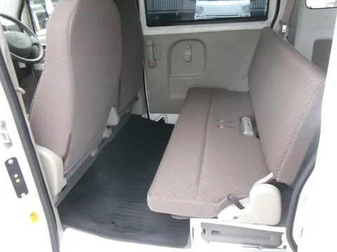Mitsubishi Minicab Van