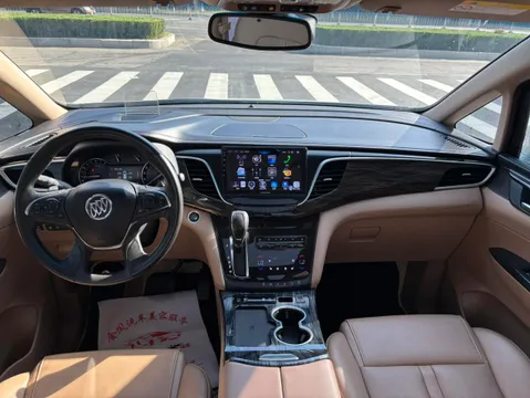 Buick GL8