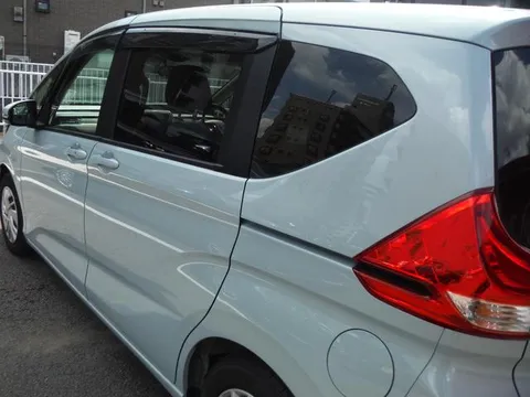 Honda Freed Plus