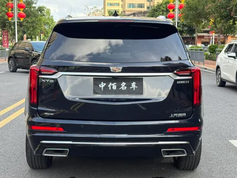 Cadillac XT6