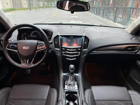 Cadillac ATS-L