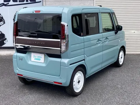 Suzuki Spacia