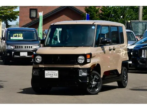 Mitsubishi Delica Mini