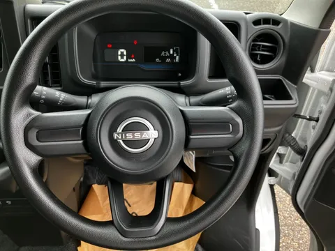 Nissan Clipper Van