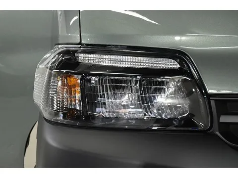Toyota TownAce Van