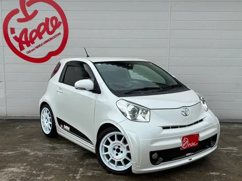 Toyota iQ