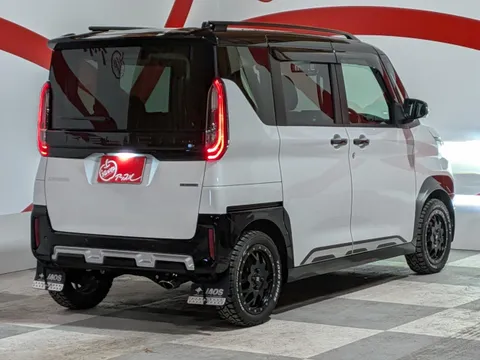 Mitsubishi Delica Mini
