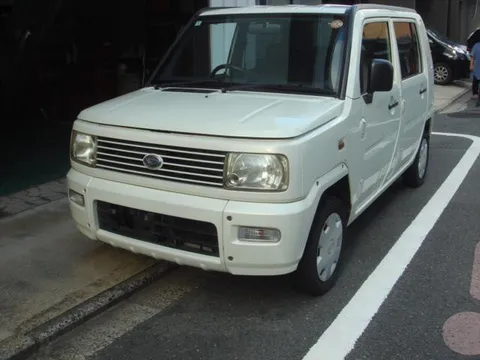 Daihatsu Naked